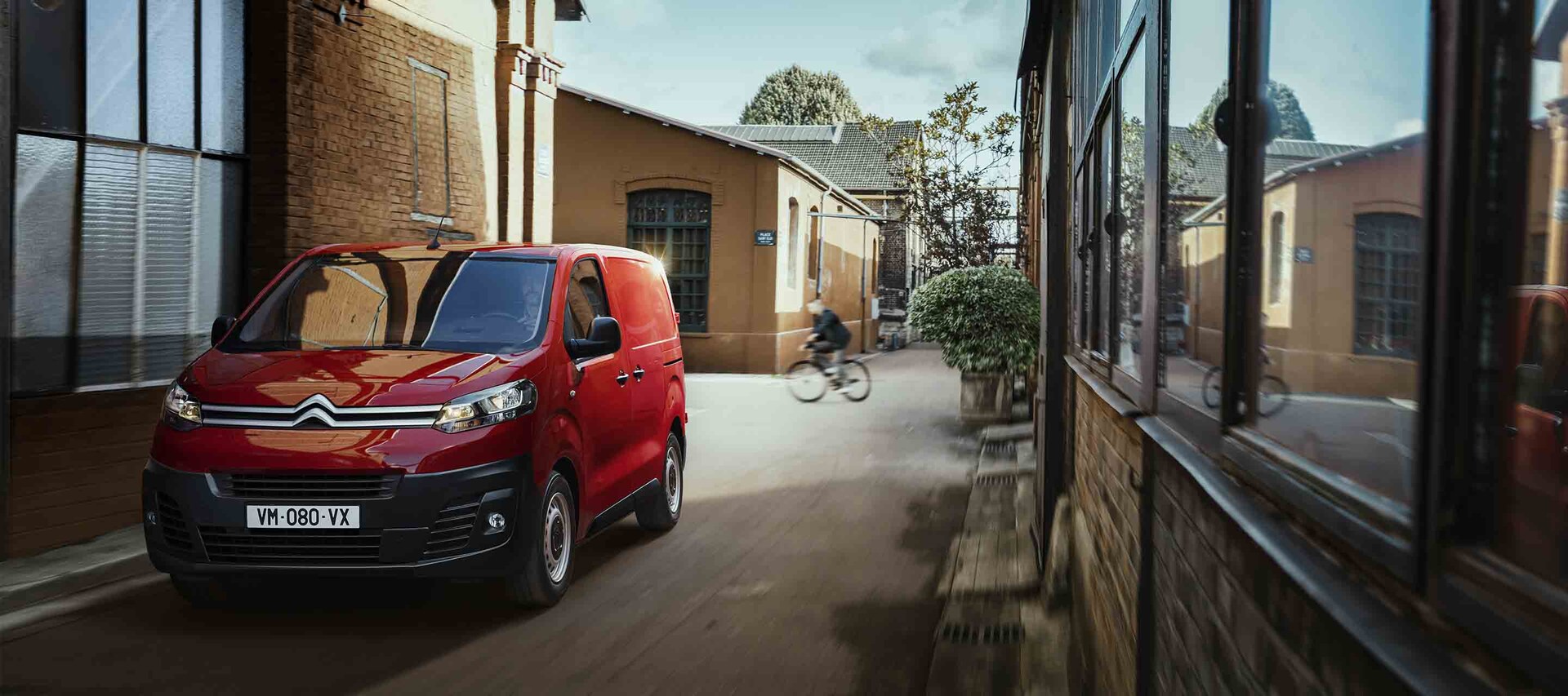 Citroen_Jumpy_Herobanner_2880_1280.jpg?i